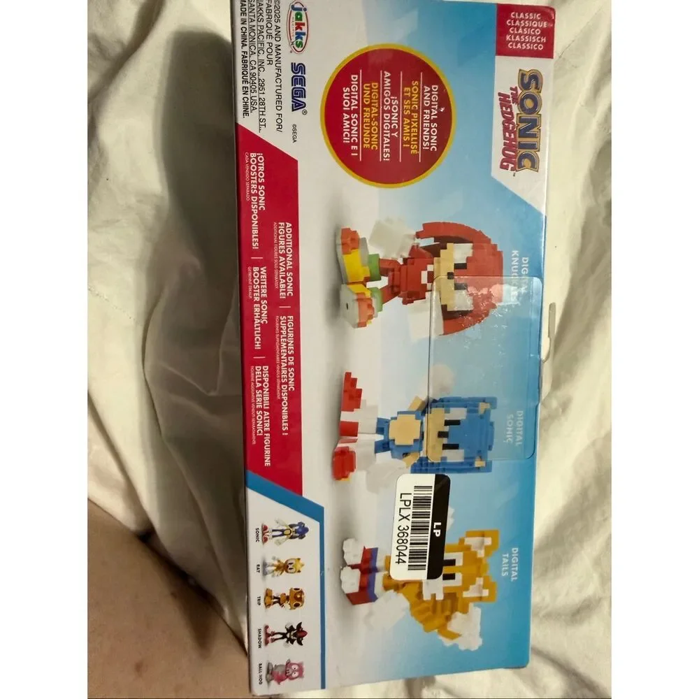 Sonic the Hedge Hog 2.5” 8 Bit Action Figures